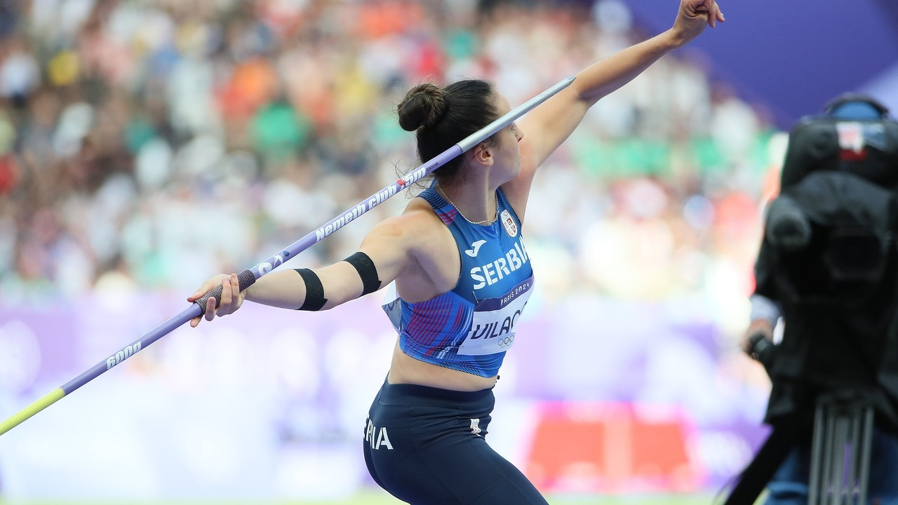 Adriana Vilagoš reaches the European javelin final
