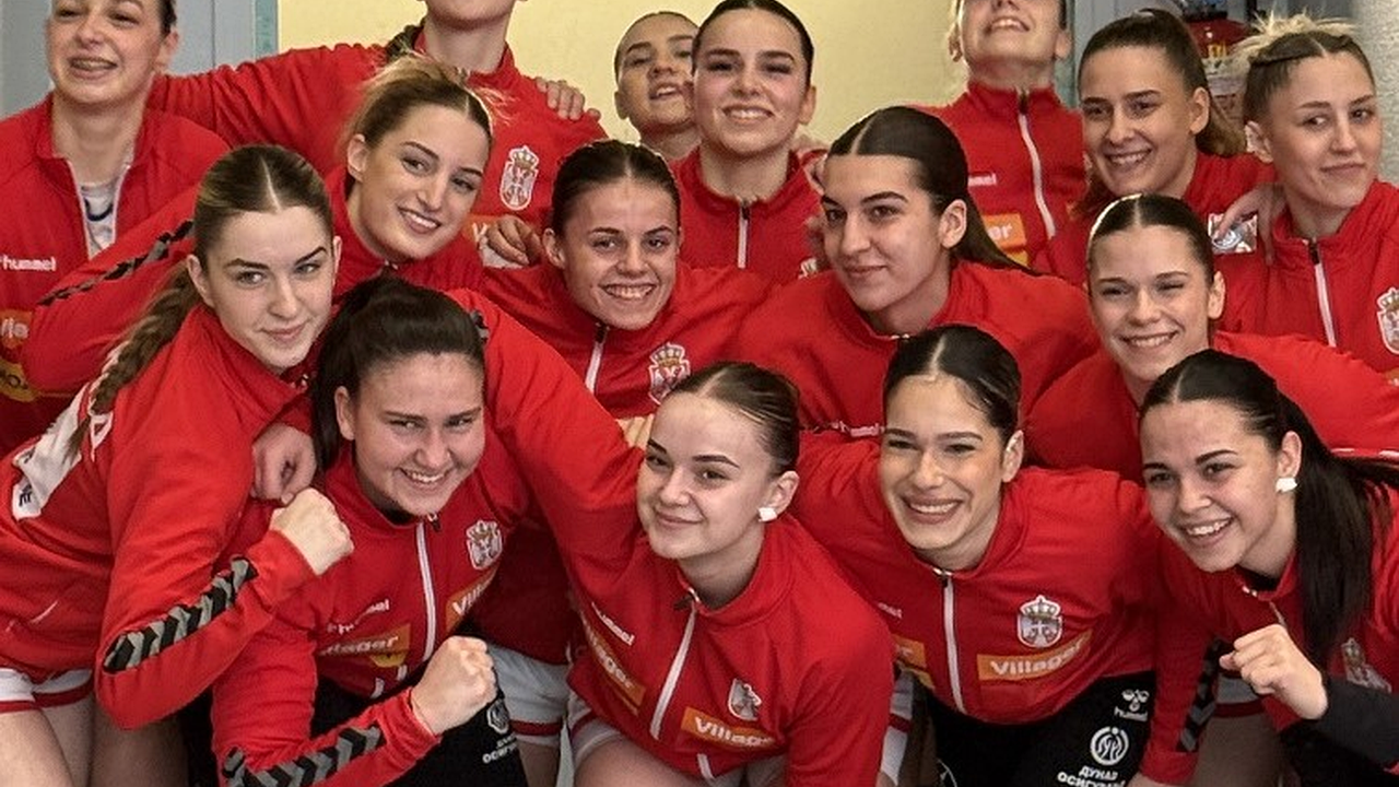 Serbia junior women's handball players celebrate in official RSS coverage
