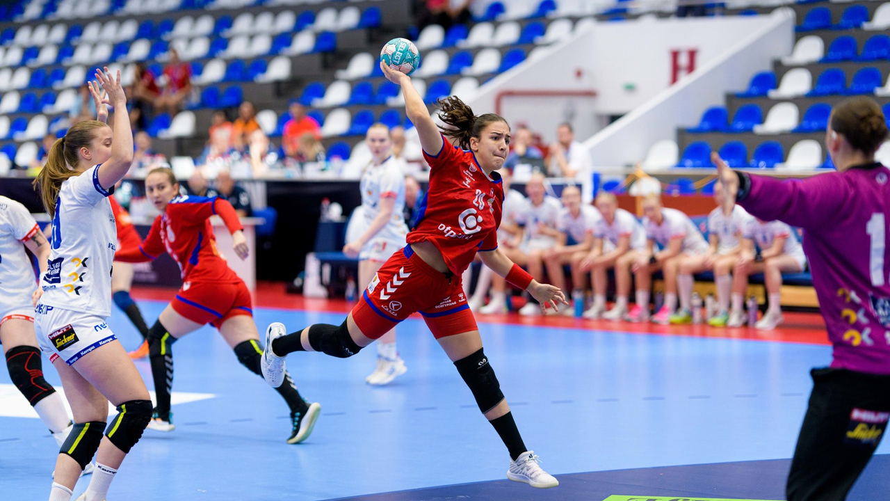 Serbia Junior Women Turn a Last-Second Goal Into a World Championship Quarterfinal