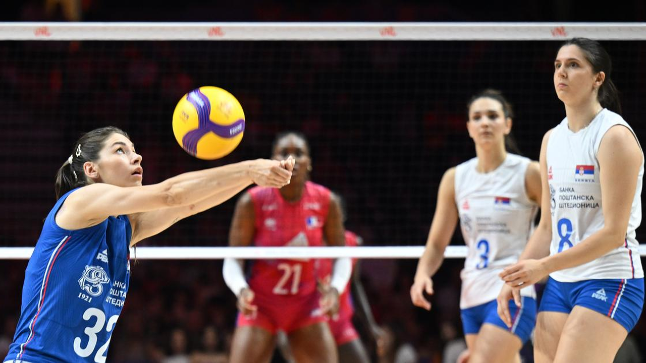 Bojana Gocanin defending for Serbia against France in the 2026 Nations League