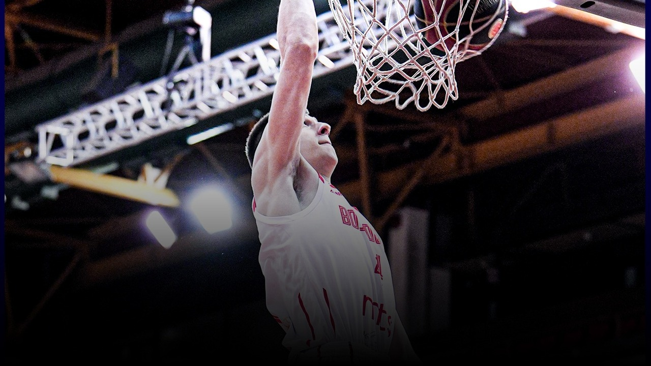 A Vojvodina basketball player dunks the ball