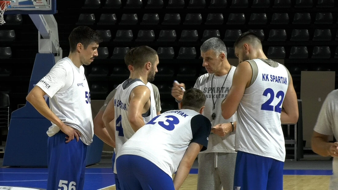 Spartak's players and coaching staff at preseason training in Subotica. Photograph from RTV's September 8 report.
