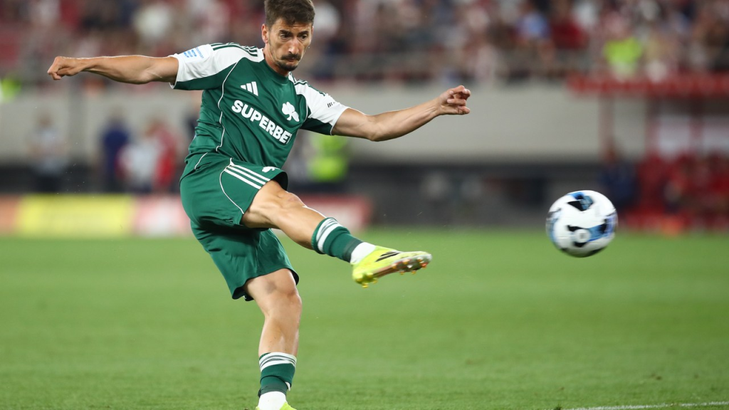 Filip Đuričić slavi u zelenom dresu Panatinaikosa