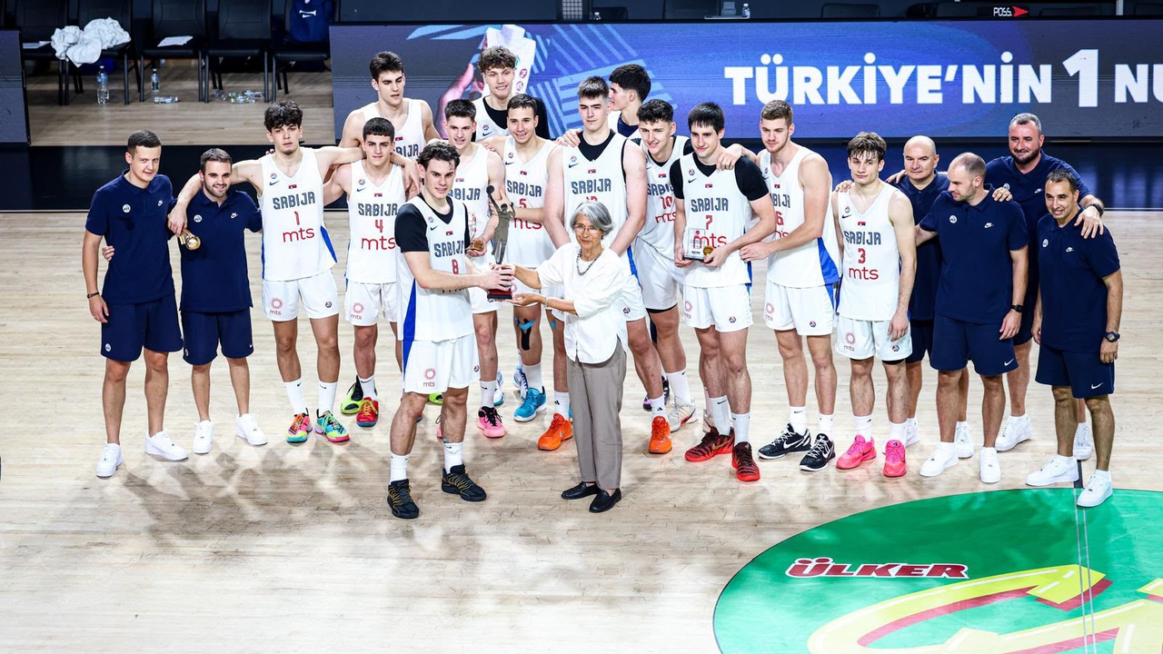 Srbija do 20 godina vodi 62:57 protiv Španije u završnici polufinala