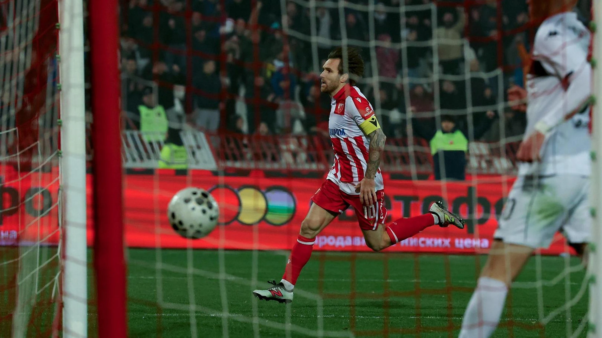 Crvena zvezda savladala Radnički Niš uz gol i asistenciju Marka Arnautovića