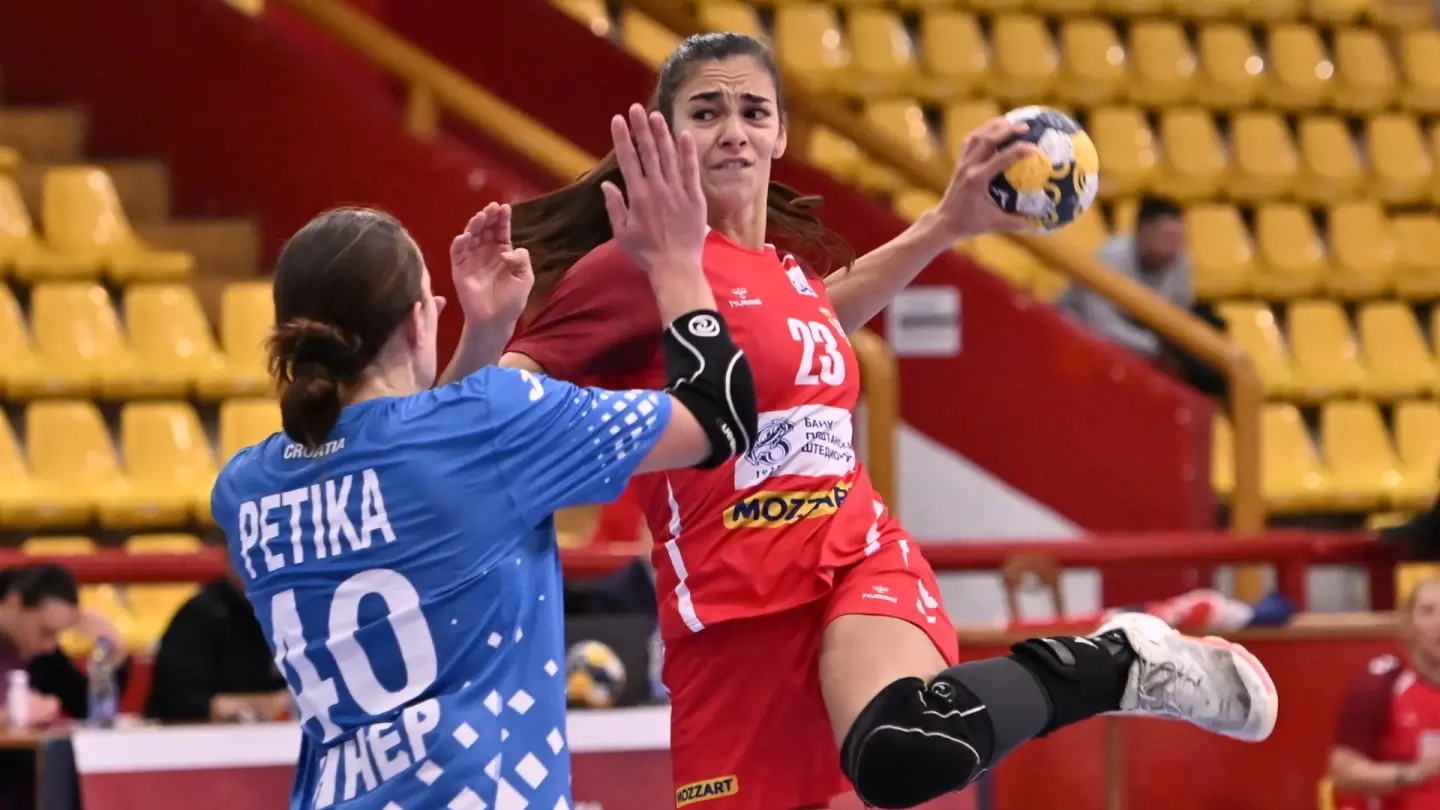 Srbija ostala bez napadačkog ritma u porazu od Hrvatske 15:28