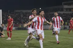 Crvena zvezda sa tri gola u drugom poluvremenu pobedila Radnički